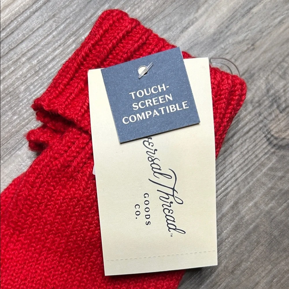 NWT Universal Thread Essential Knit Gloves